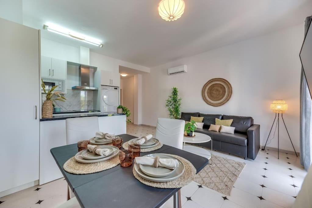Lxr La Perla Renovated 2Hab. Apt Беналмадена Екстериор снимка