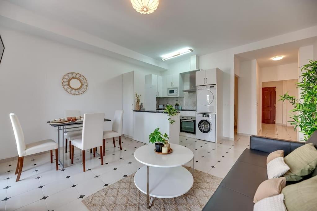 Lxr La Perla Renovated 2Hab. Apt Беналмадена Екстериор снимка